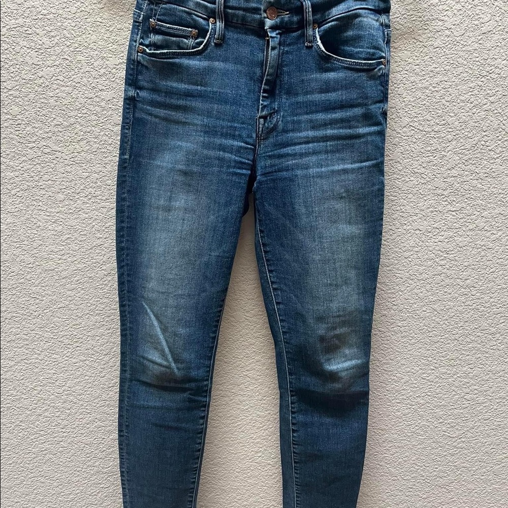 Mother jeans.  The looker. Size 25 in wash “groovin”
Excellent used condition